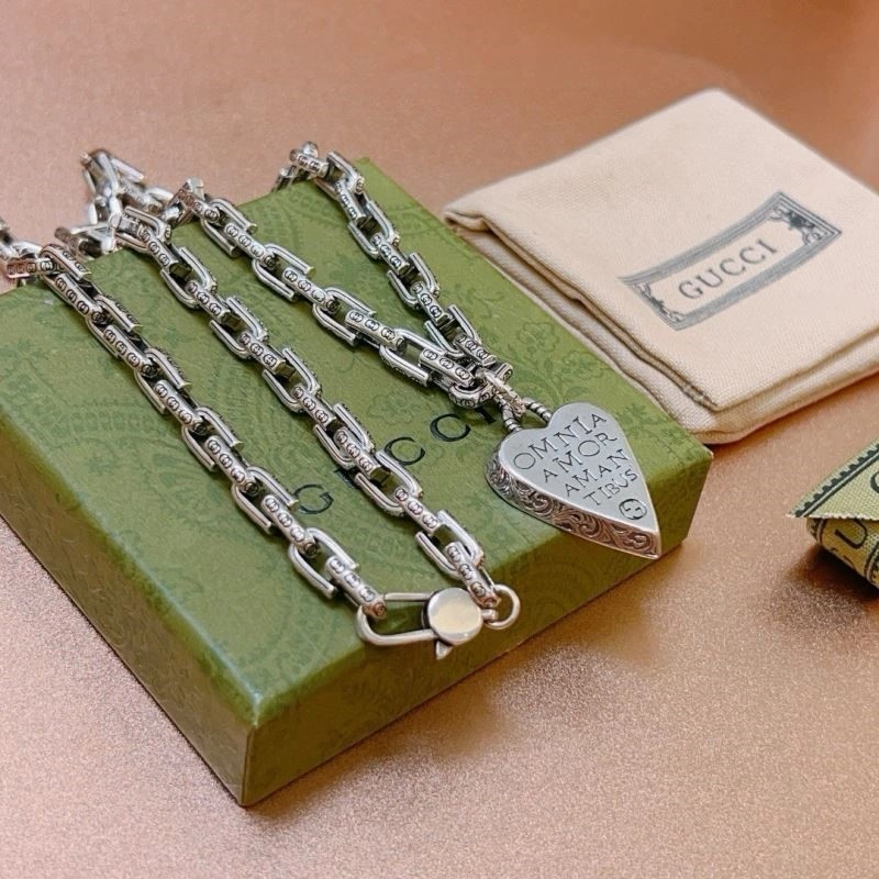 Gucci Necklaces OnTrend 243999