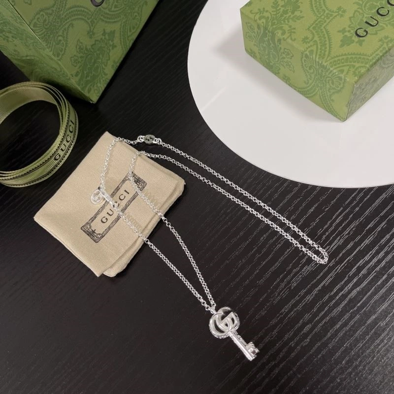 Chic Gucci Necklaces 243986