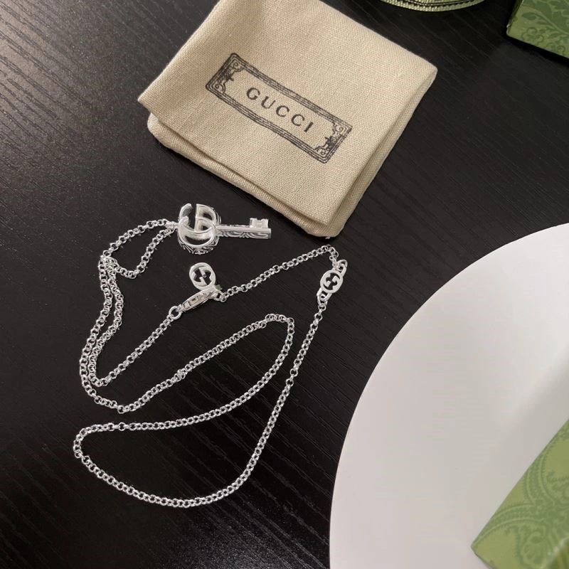 Chic Gucci Necklaces 243986