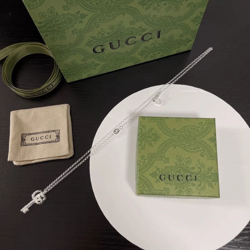 Chic Gucci Necklaces 243986