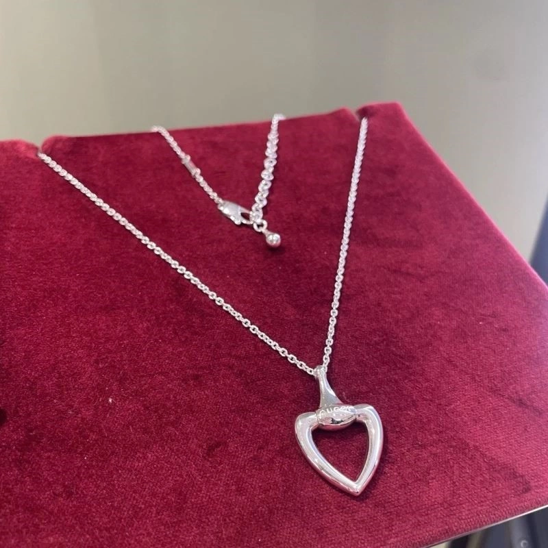Unique Gucci Necklaces 243978