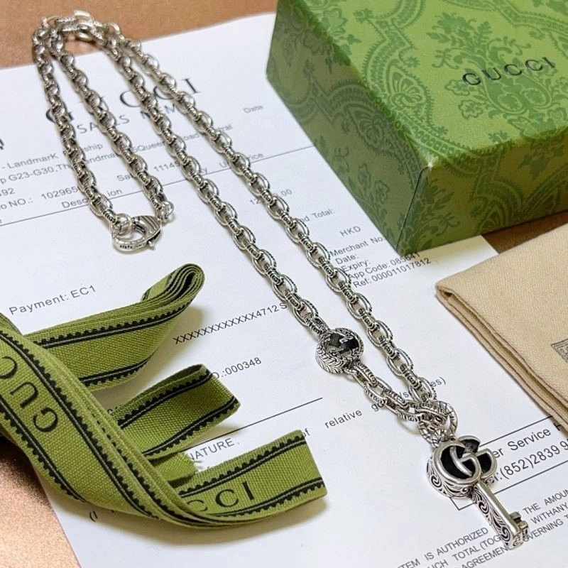 Gucci Necklaces Affordable 243970
