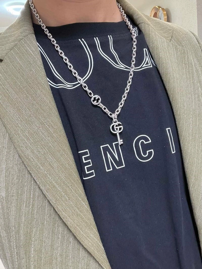 Gucci Necklaces Affordable 243970