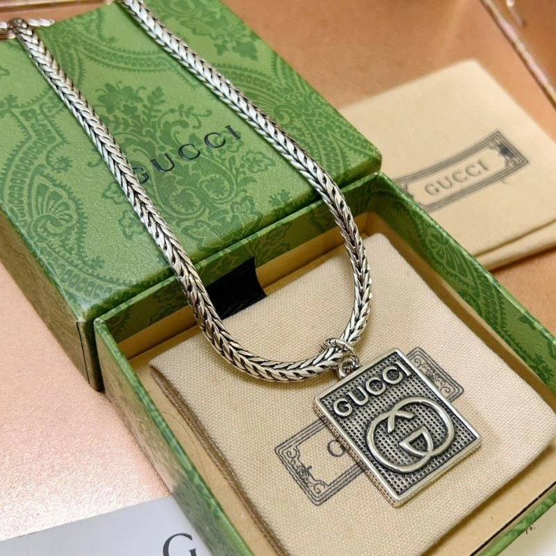 Effortless Gucci Necklaces 243963