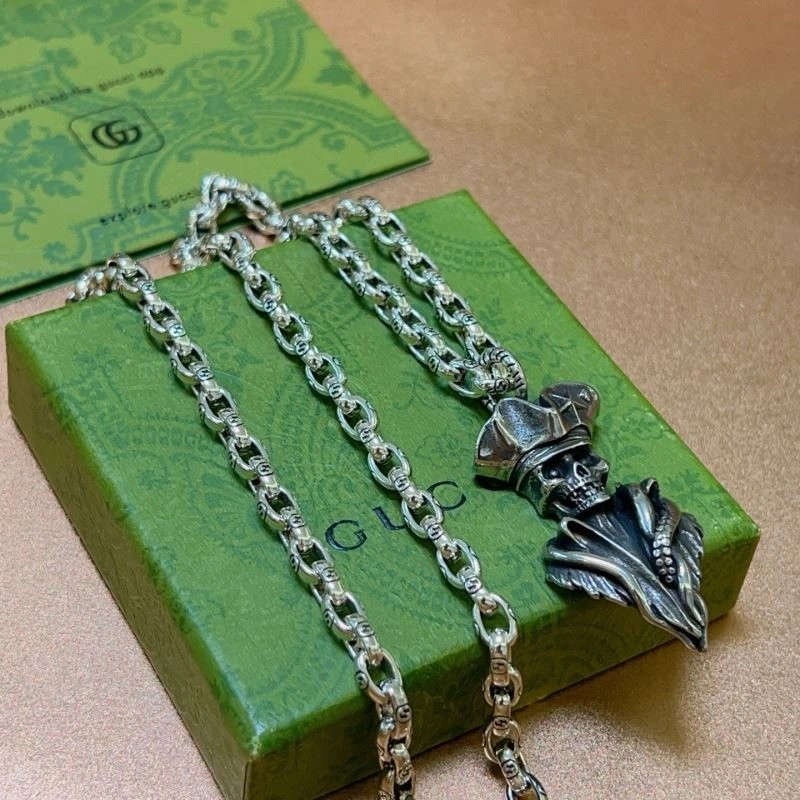 Vibrant Gucci Necklaces 243952