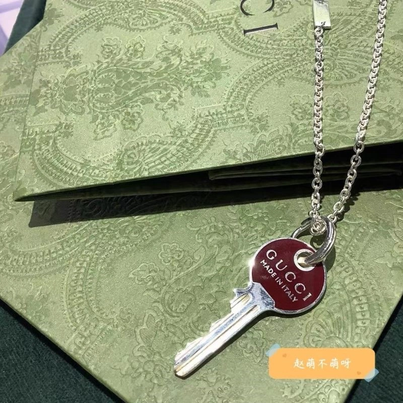 Attractive Gucci Necklaces 243937
