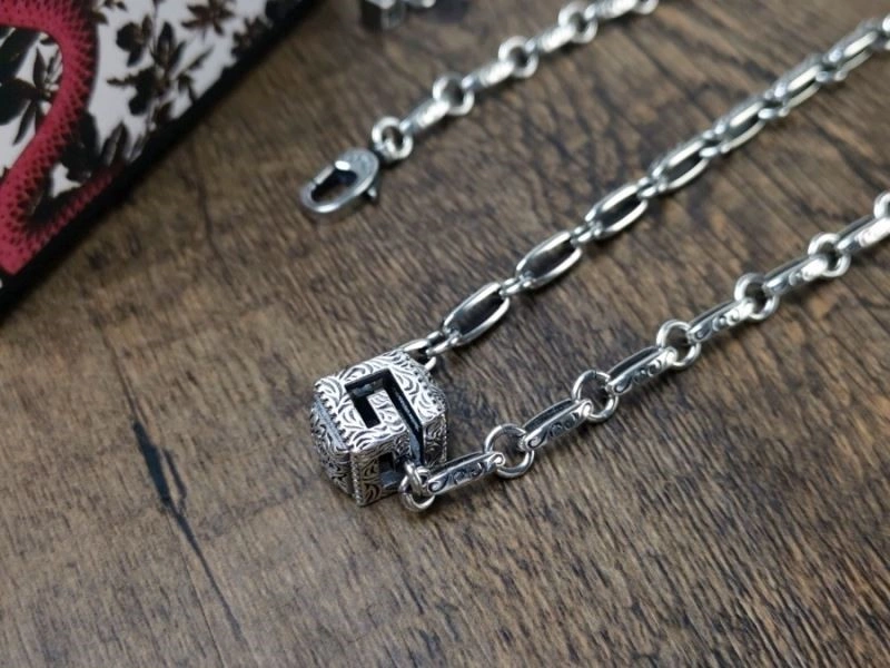 Gucci Necklaces Attractive 243691