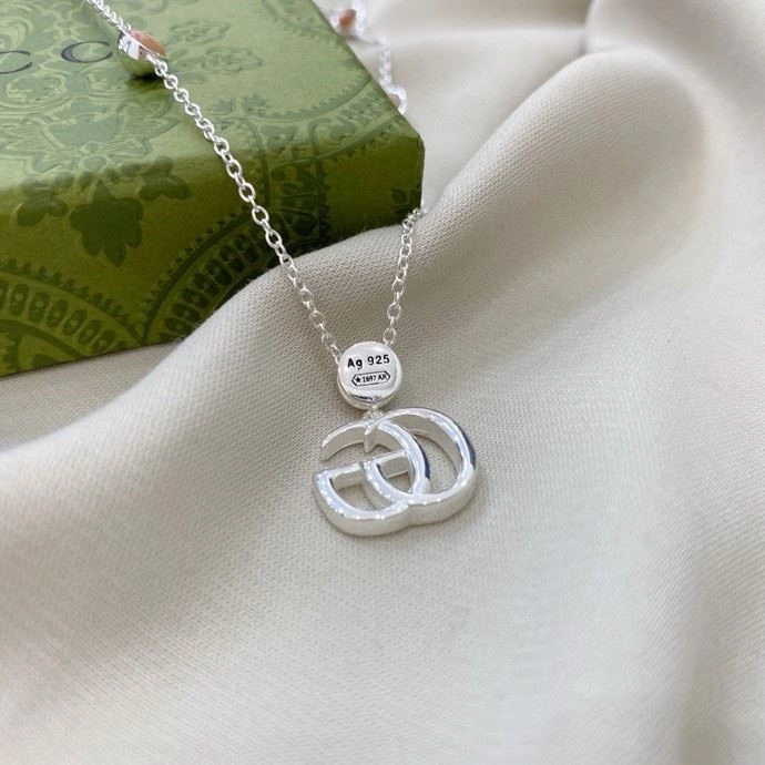 MultiPurpose Gucci Necklaces 243709