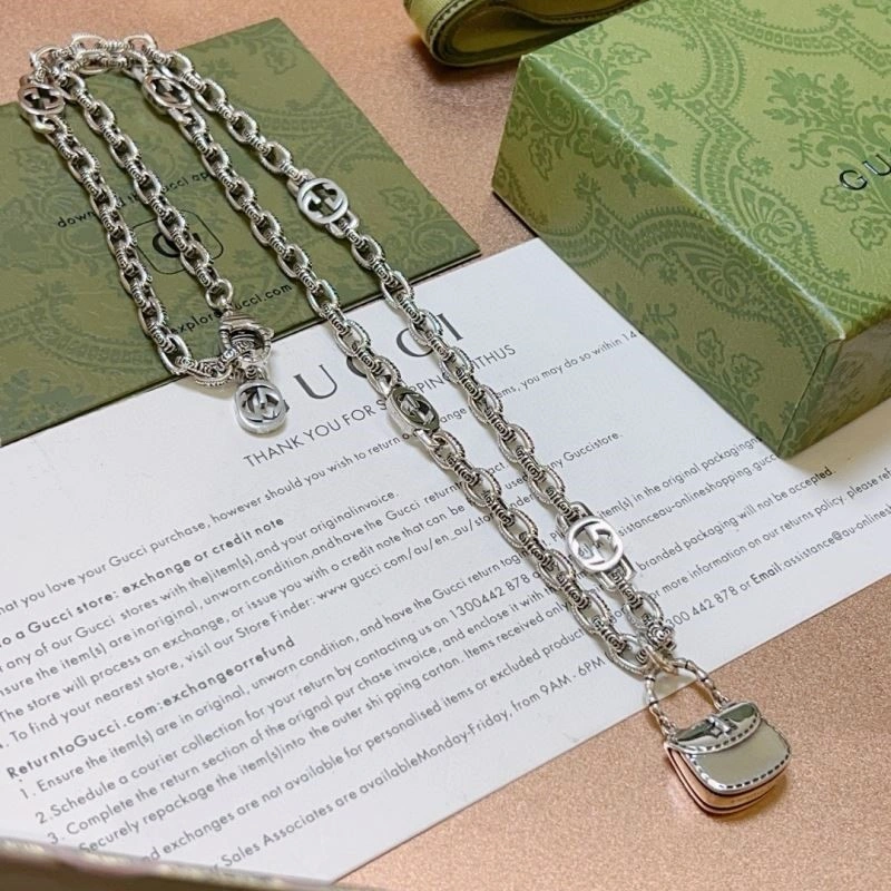 Versatile Gucci Necklaces 243705
