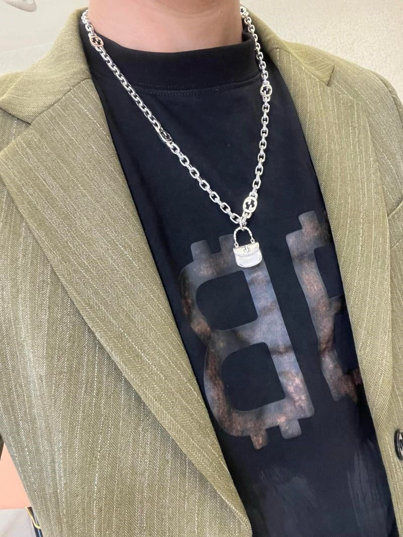 Versatile Gucci Necklaces 243705