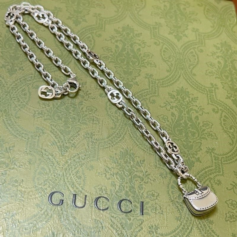 Versatile Gucci Necklaces 243705