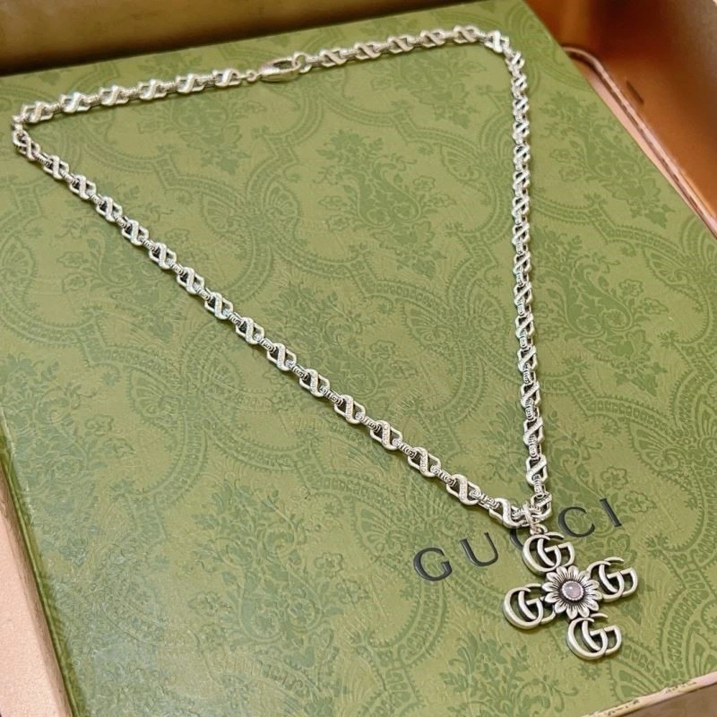 Cozy Gucci Necklaces 243706