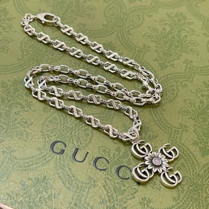 Cozy Gucci Necklaces 243706