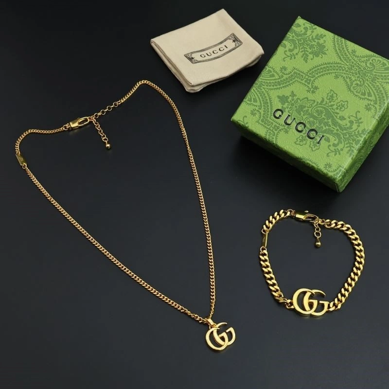 Gucci Necklaces Durable 243649