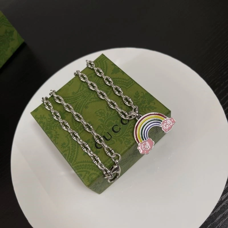 Gucci Necklaces Trendy 243664