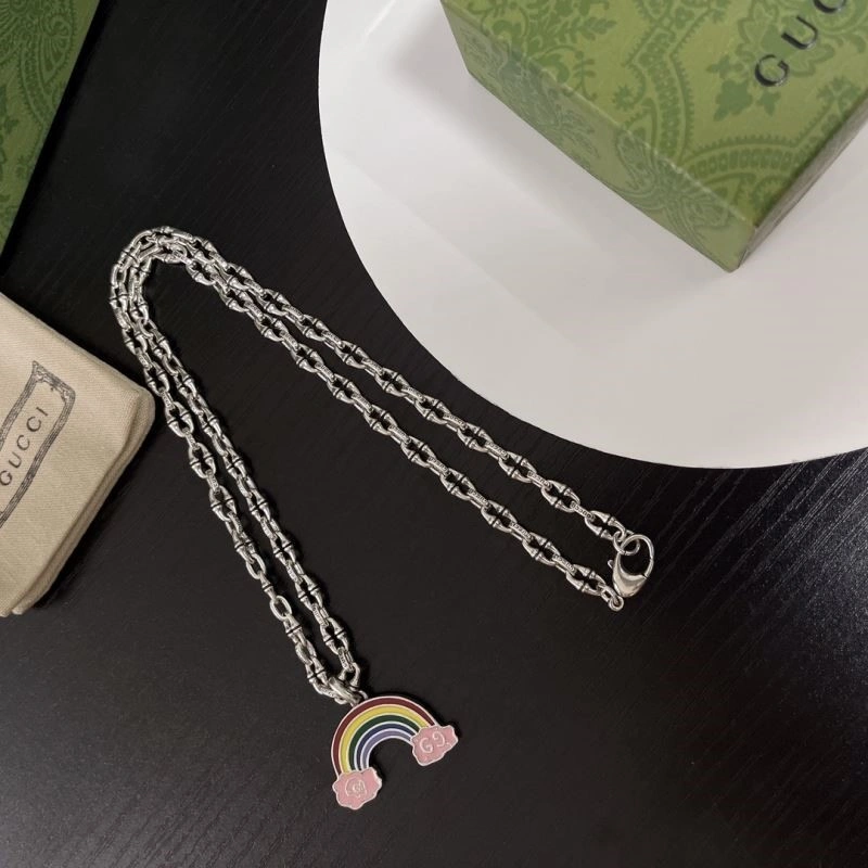Gucci Necklaces Trendy 243664