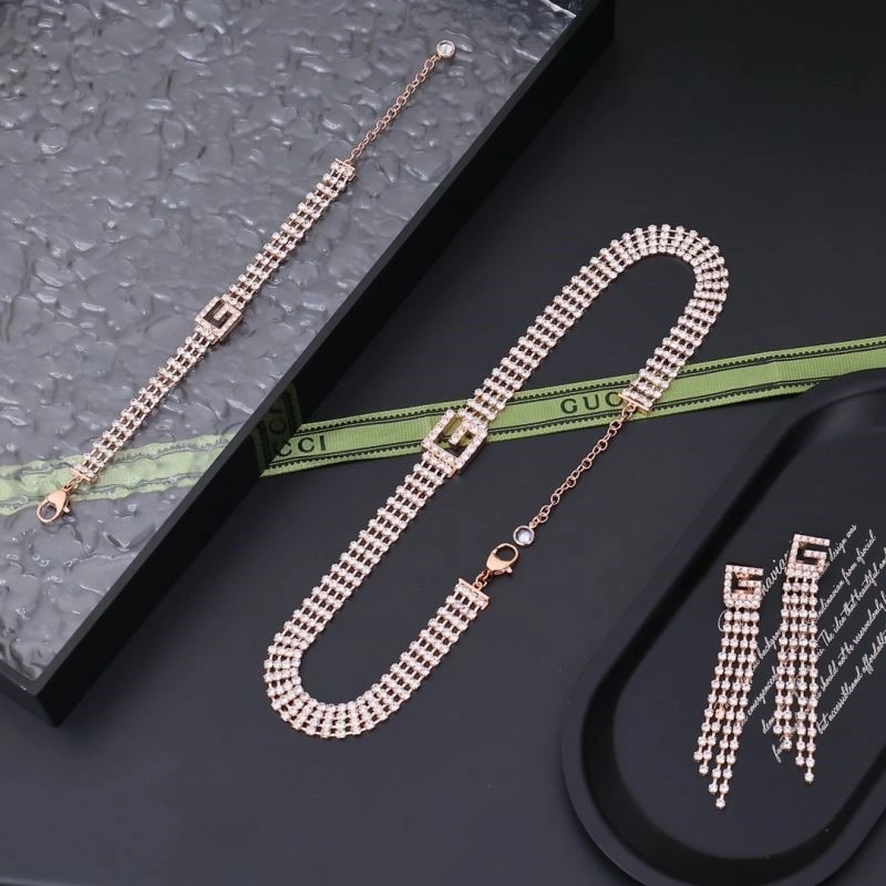 RelaxedFit Gucci Necklaces 243641
