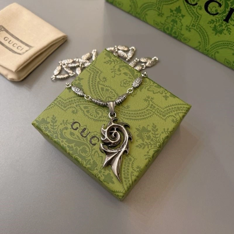 Gucci Necklaces UrbanChic 243629