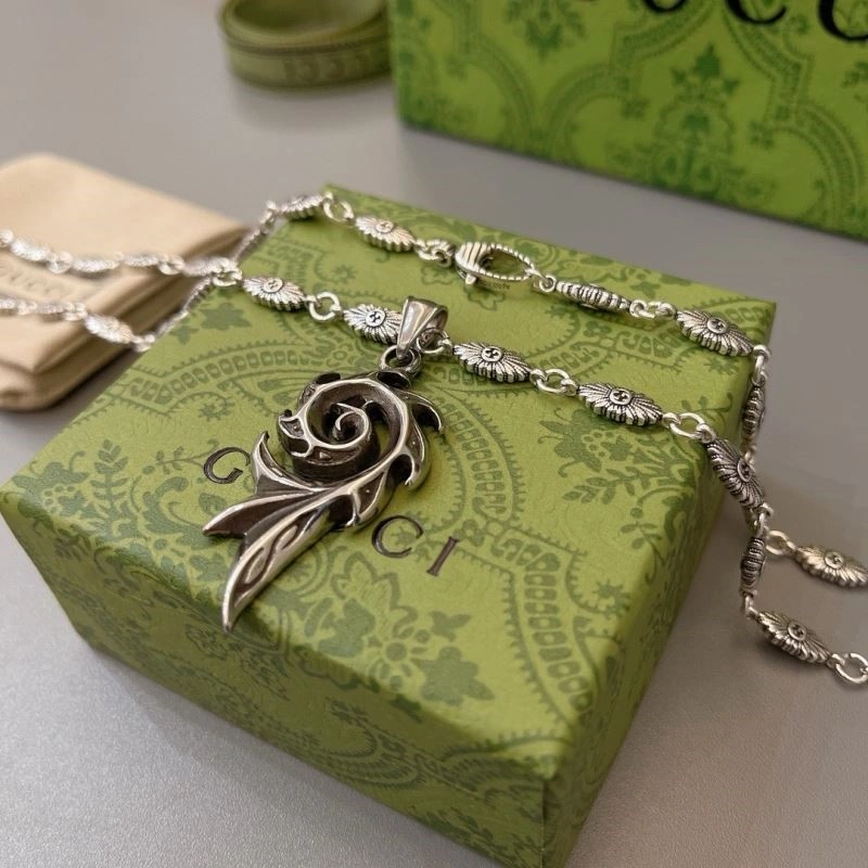 Gucci Necklaces UrbanChic 243629