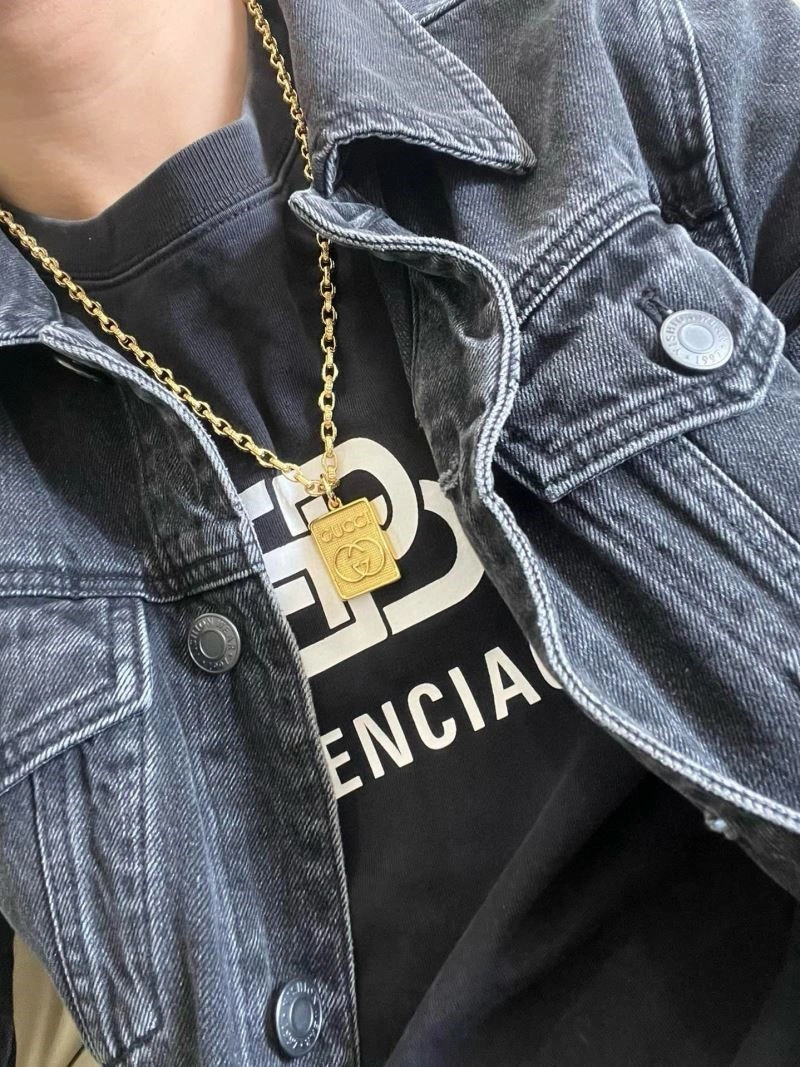 Snug Gucci Necklaces 243603