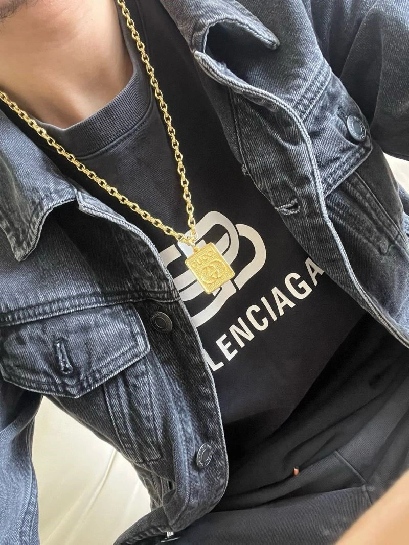 Snug Gucci Necklaces 243603