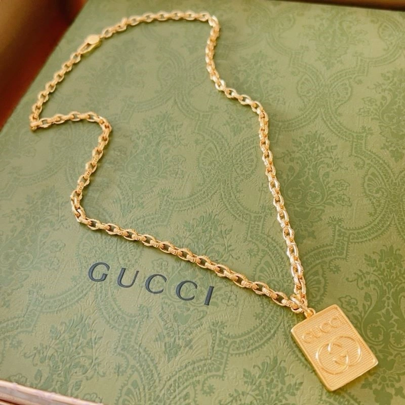 Snug Gucci Necklaces 243603