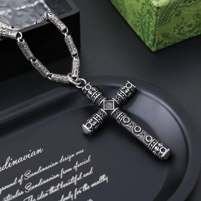 Gucci Necklaces OnTrend 243611