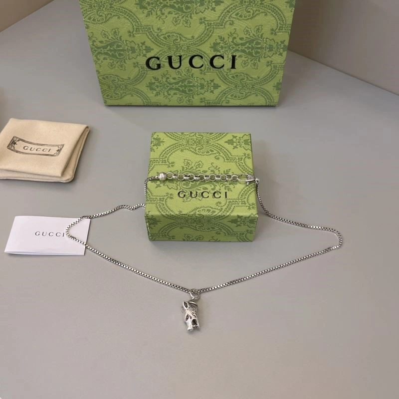 Gucci Necklaces Comfortable 243610