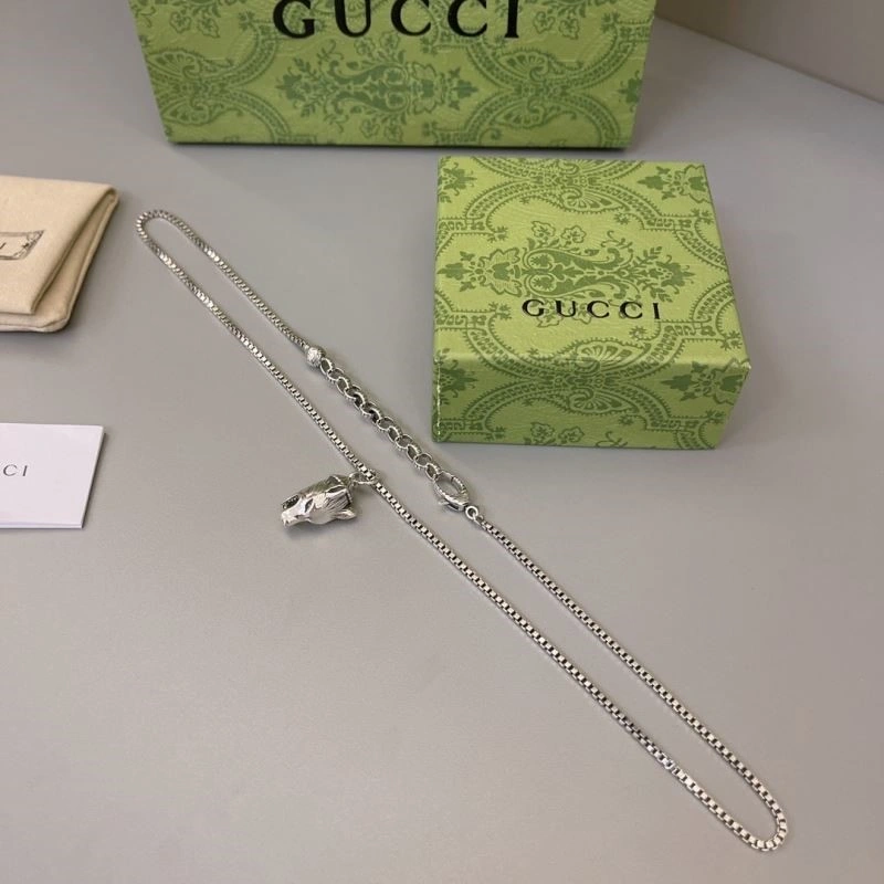 Gucci Necklaces Comfortable 243610