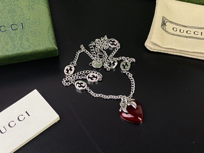 Trendsetting Gucci Necklaces 243559