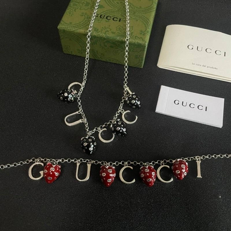 Timeless Gucci Necklaces 243587
