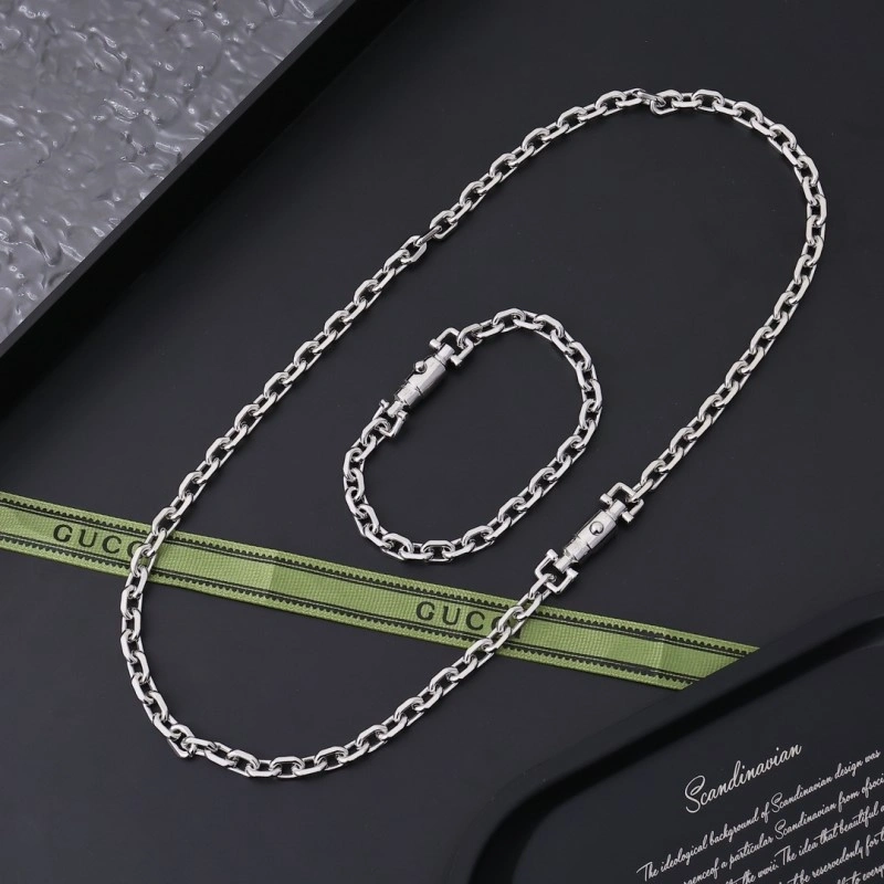 Tailored Gucci Necklaces 243565