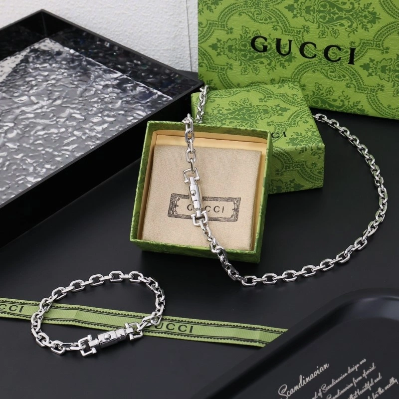 Tailored Gucci Necklaces 243565