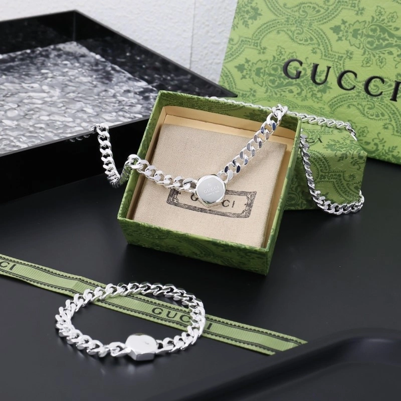 Elegant Gucci Necklaces 243572