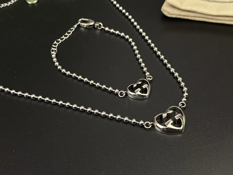 Trendy Gucci Necklaces 243561