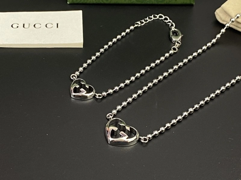 Trendy Gucci Necklaces 243561