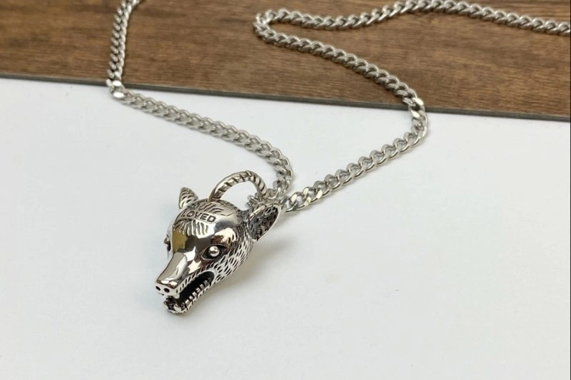 EyeCatching Gucci Necklaces 243568