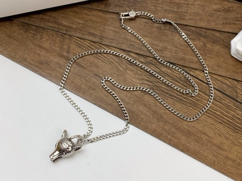 EyeCatching Gucci Necklaces 243568