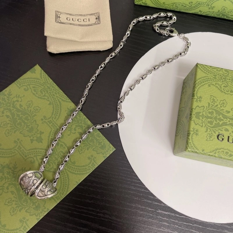 Snug Gucci Necklaces 243523