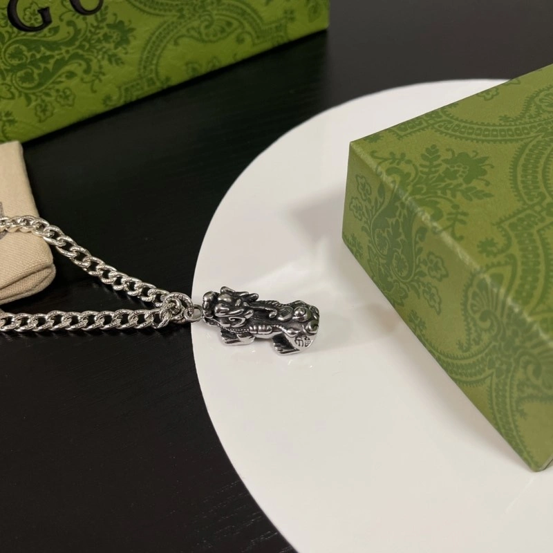 RelaxedFit Gucci Necklaces 243536