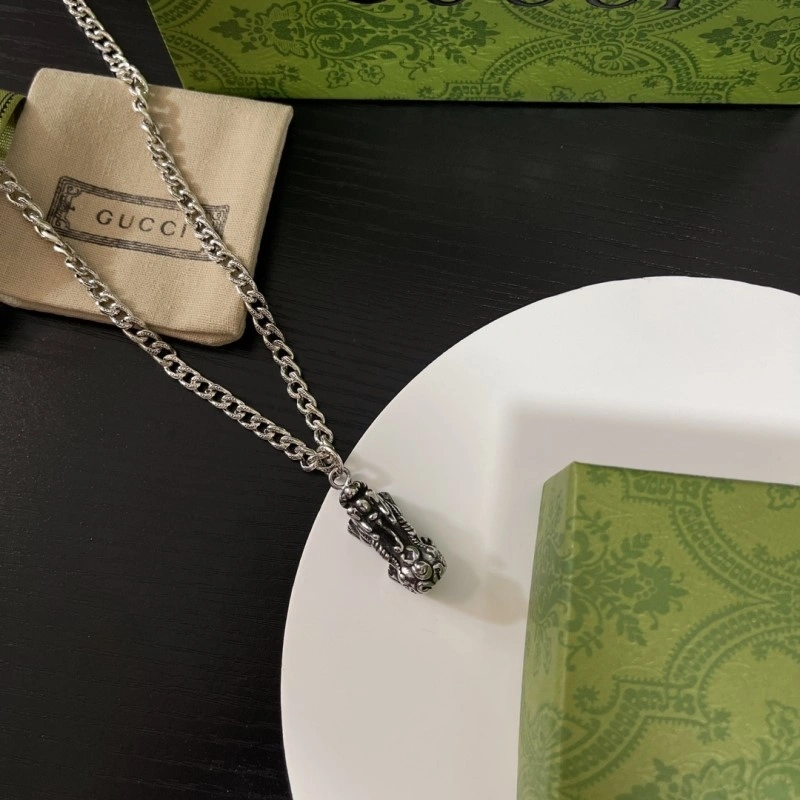 RelaxedFit Gucci Necklaces 243536