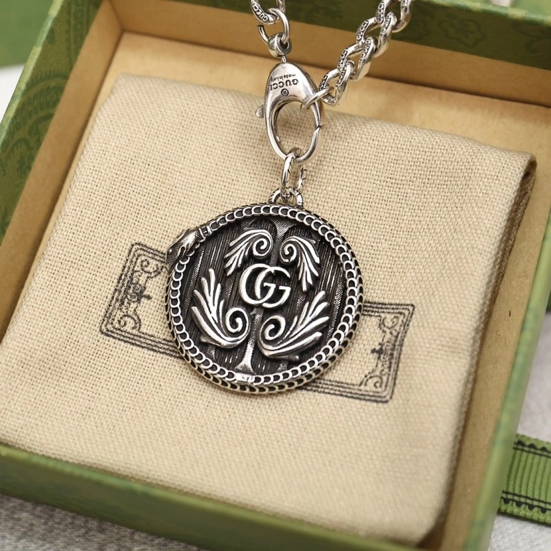 Contemporary Gucci Necklaces 243518