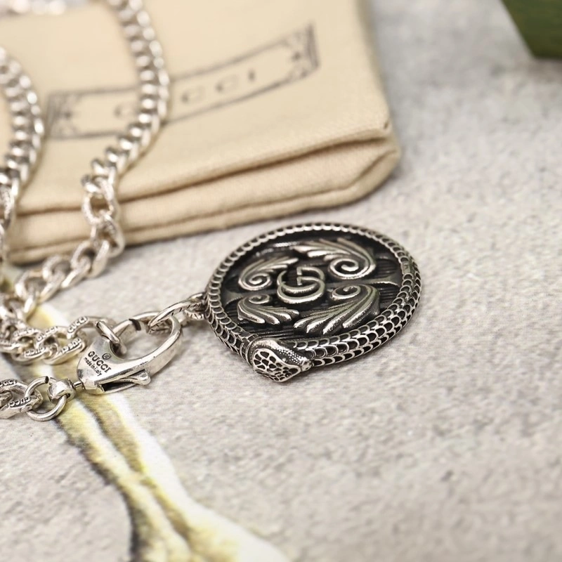 Contemporary Gucci Necklaces 243518