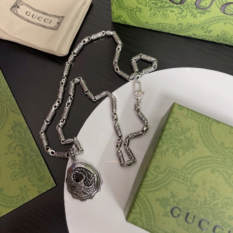 RelaxedFit Gucci Necklaces 243517