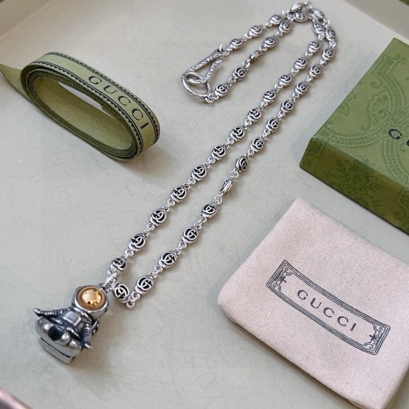 Contemporary Gucci Necklaces 243475