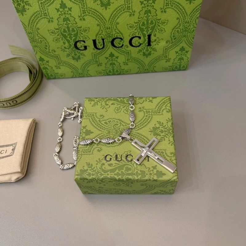 Gucci Necklaces Versatile 243154