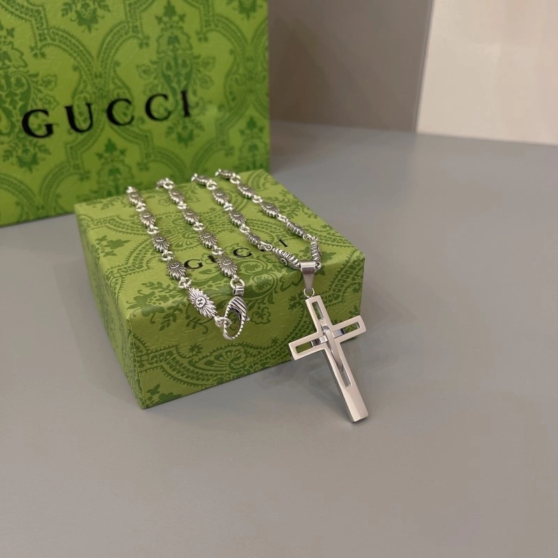 Gucci Necklaces Versatile 243154
