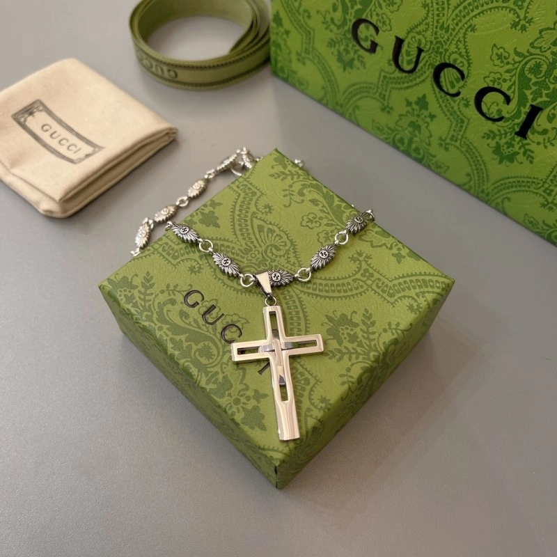 Gucci Necklaces Versatile 243154