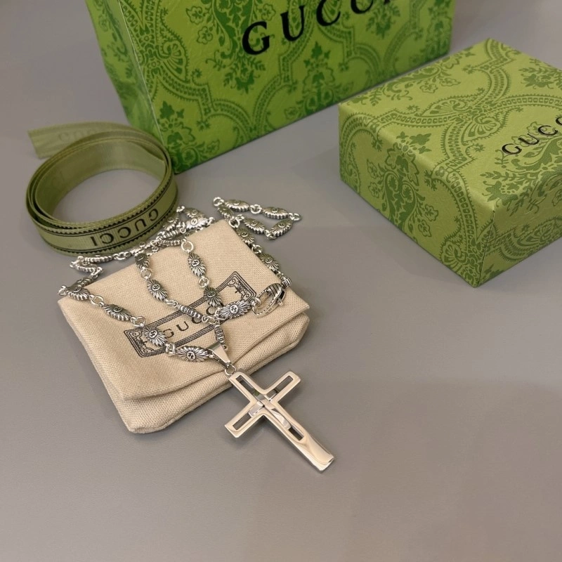 Gucci Necklaces Versatile 243154