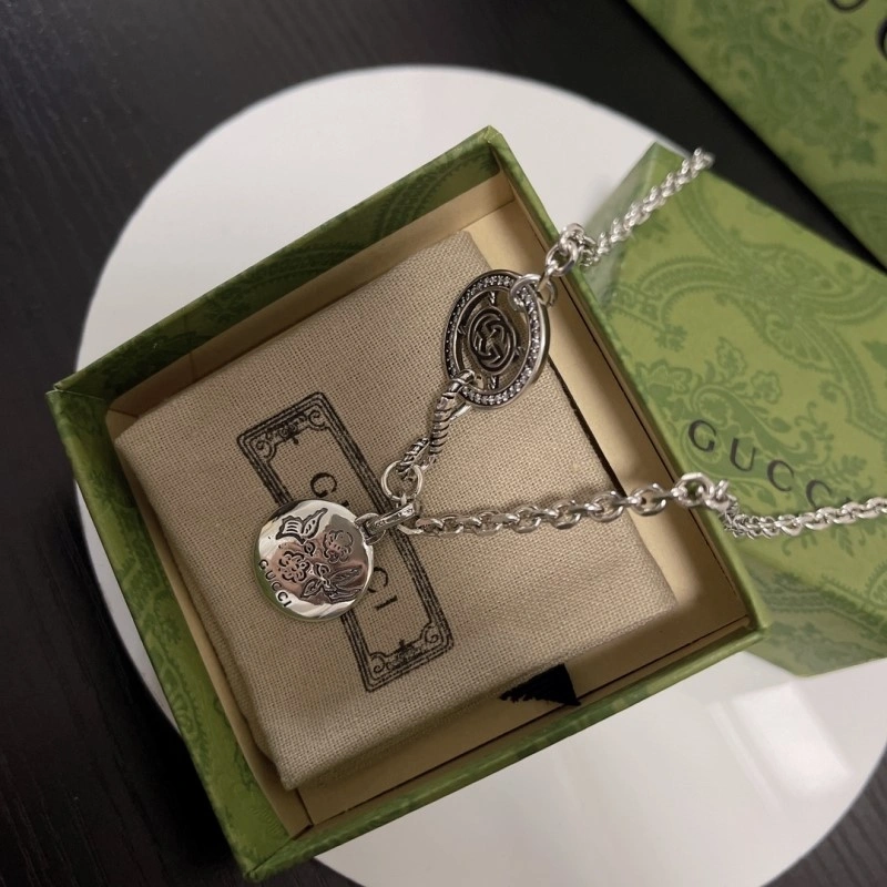 Modern Gucci Necklaces 243140